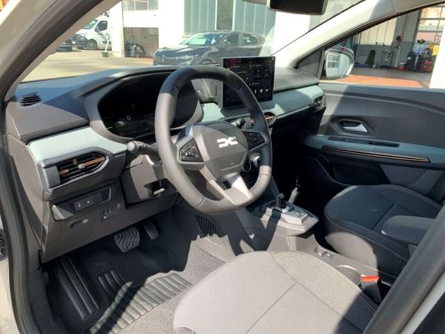 Fahrzeugbild eines Dacia Jogger