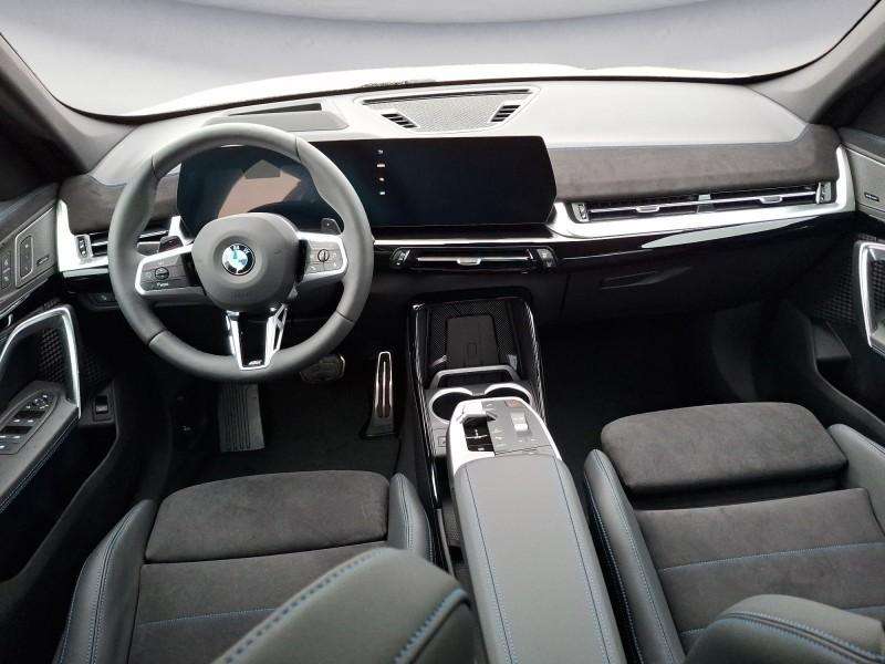 Fahrzeugbild eines BMW X1