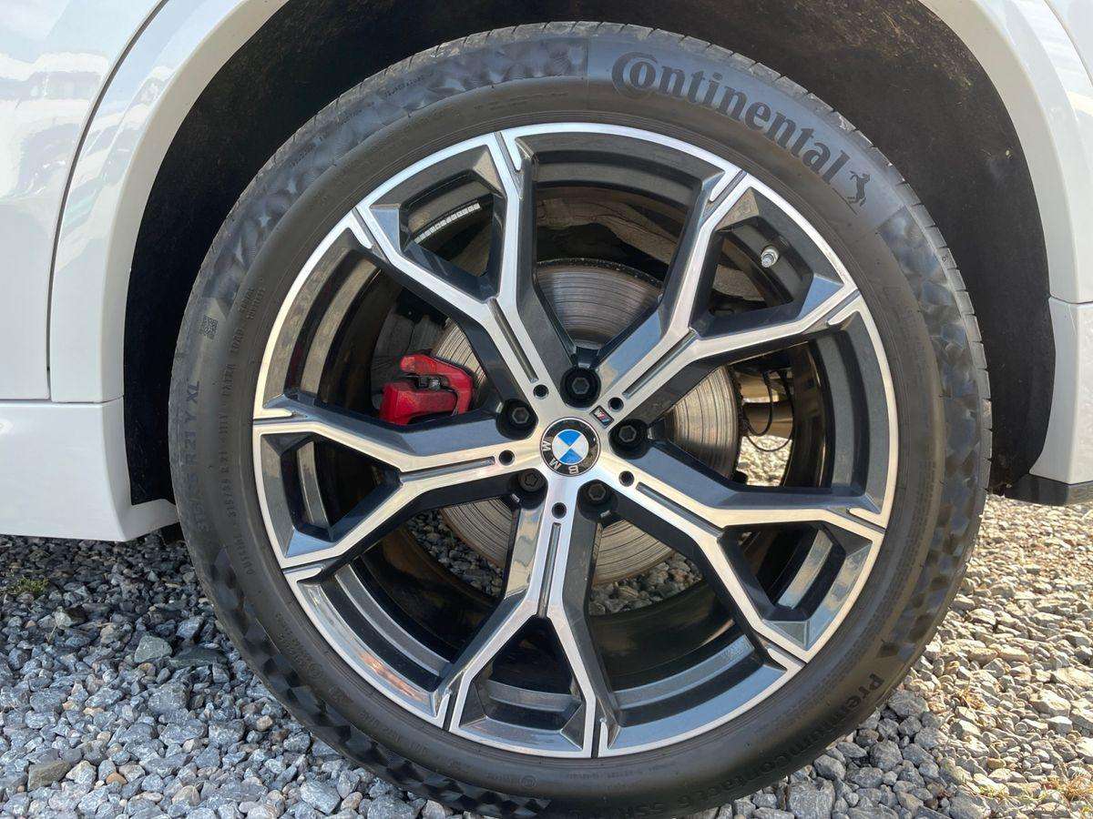 Fahrzeugbild eines BMW X5