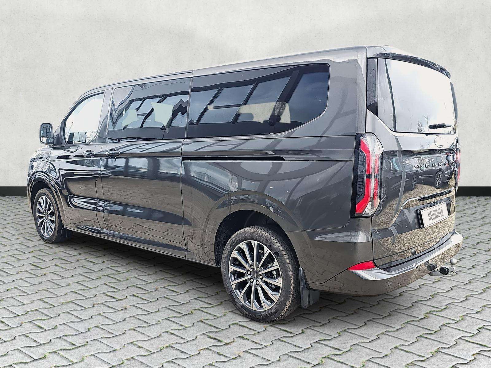 Fahrzeugbild eines Ford Tourneo Custom