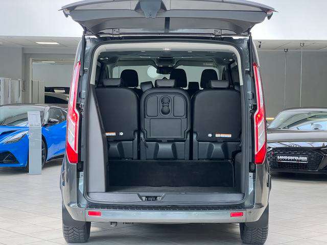 Fahrzeugbild eines Ford Tourneo Custom