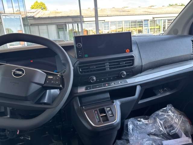 Fahrzeugbild eines Opel Vivaro