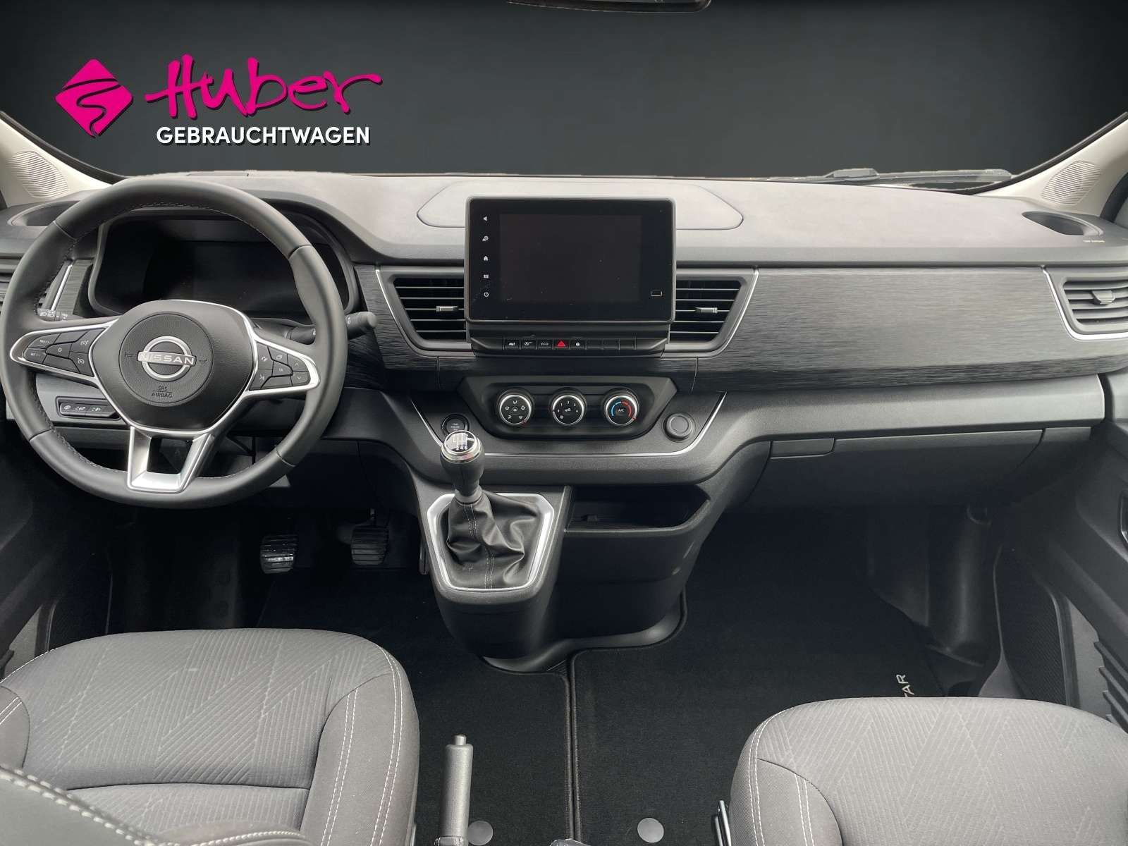 Fahrzeugbild eines Nissan Primastar