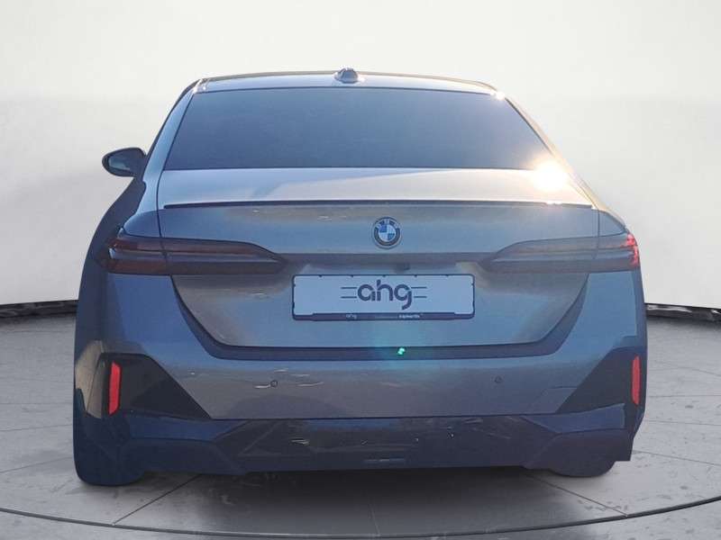 Fahrzeugbild eines BMW 5er-Reihe