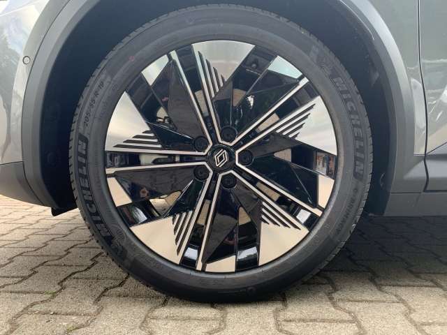 Fahrzeugbild eines Renault Scenic E-TECH