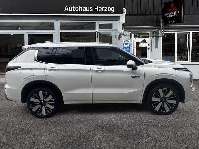 Fahrzeugbild eines Mitsubishi Outlander