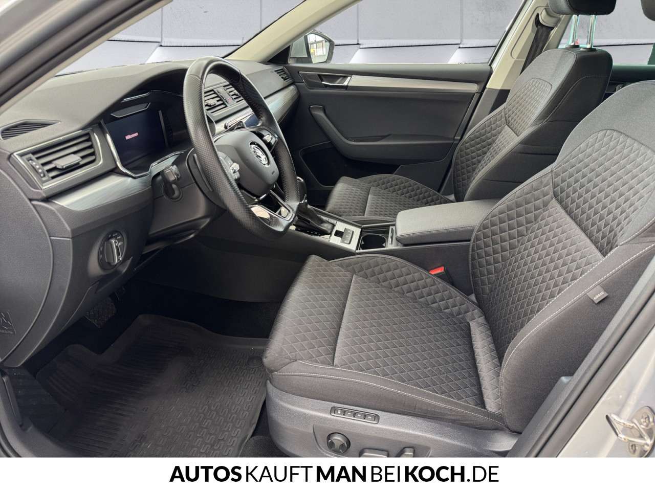 Fahrzeugbild eines Skoda Superb