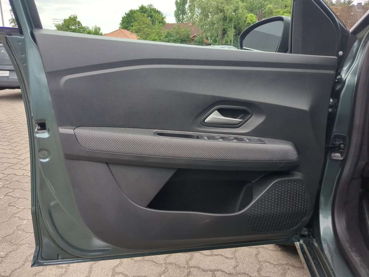 Fahrzeugbild eines Dacia Sandero
