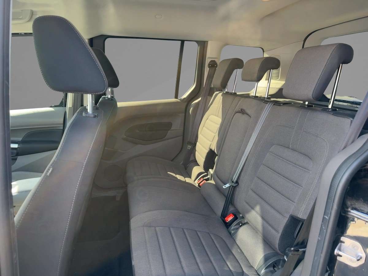 Fahrzeugbild eines Ford Tourneo Connect