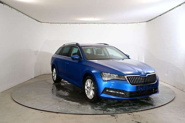 Fahrzeugbild eines Skoda Superb