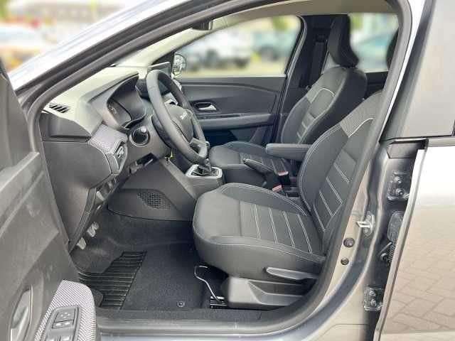 Fahrzeugbild eines Dacia Sandero