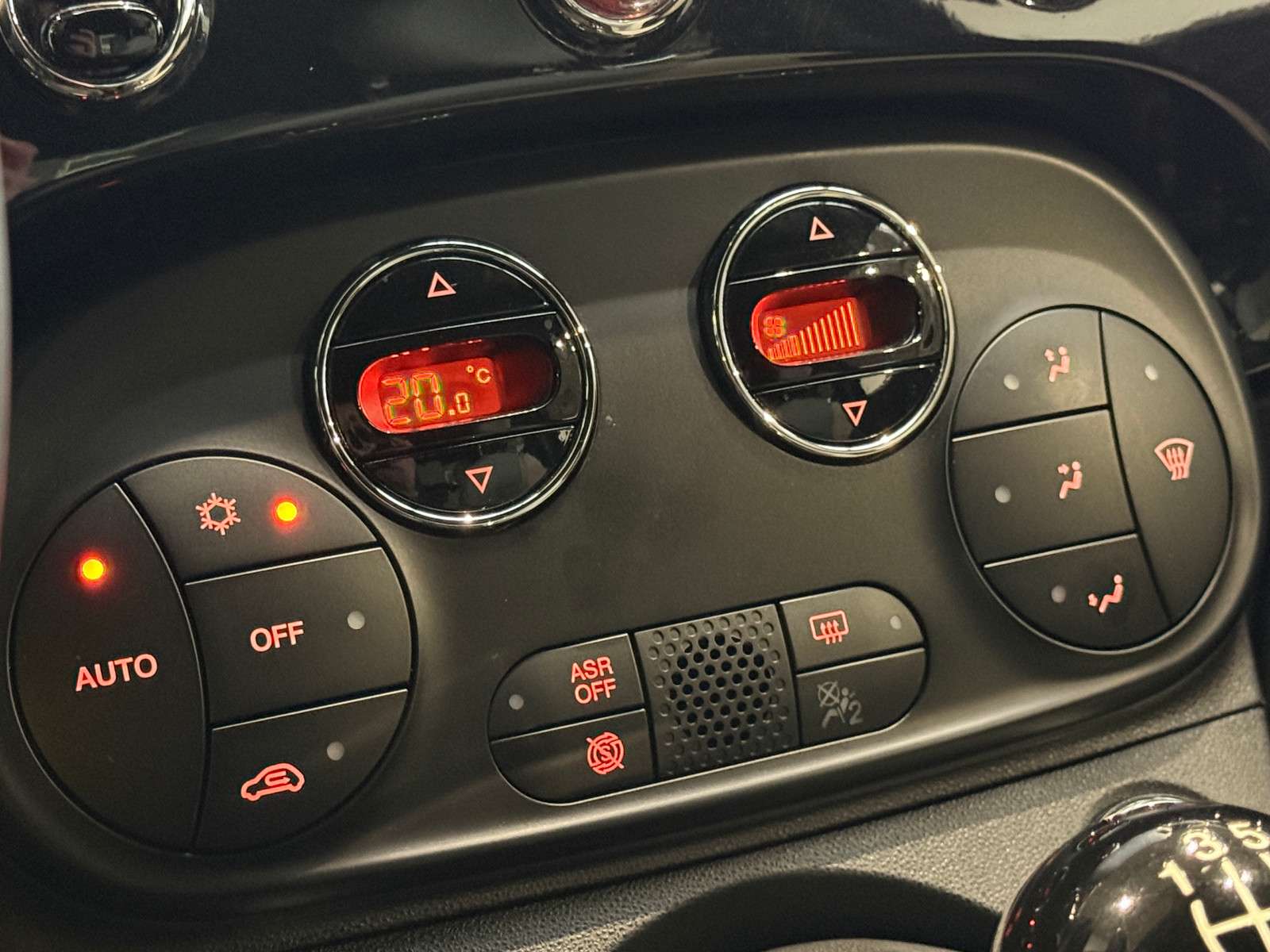 Fahrzeugbild eines Fiat 500
