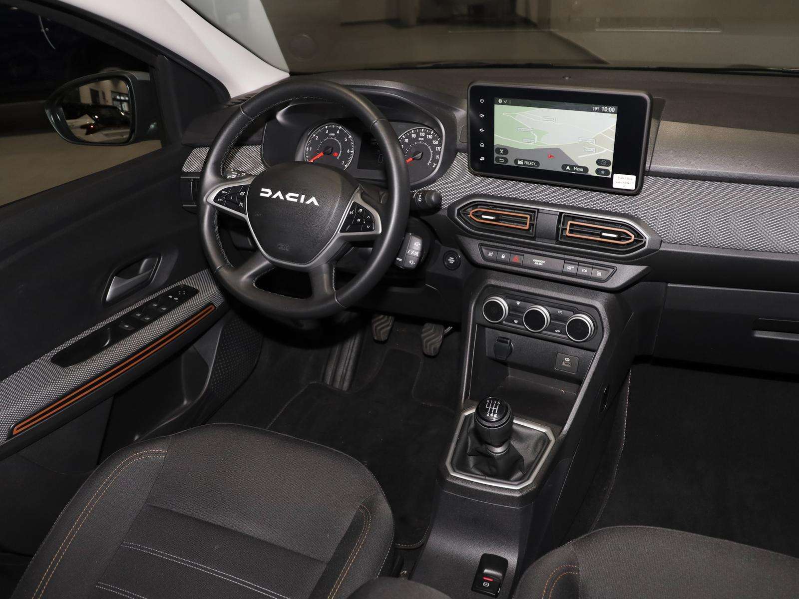 Fahrzeugbild eines Dacia Sandero