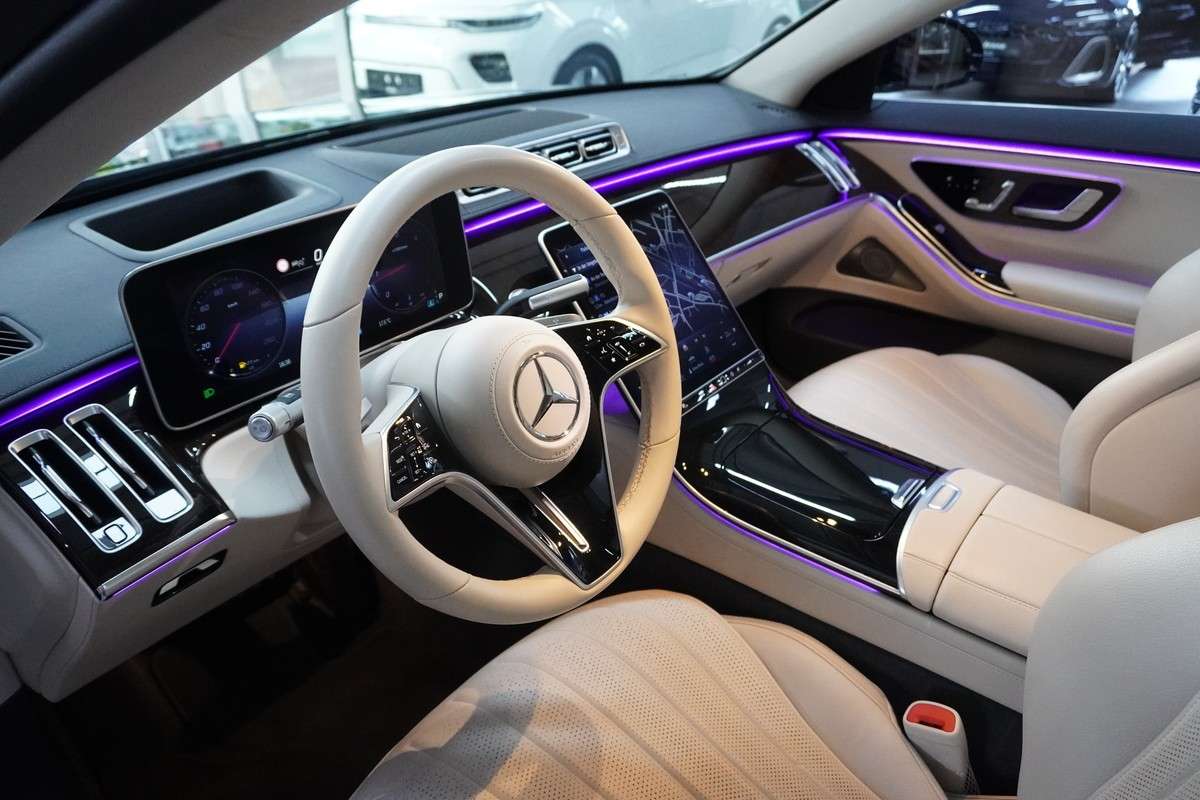 Fahrzeugbild eines Mercedes-Benz S-Klasse