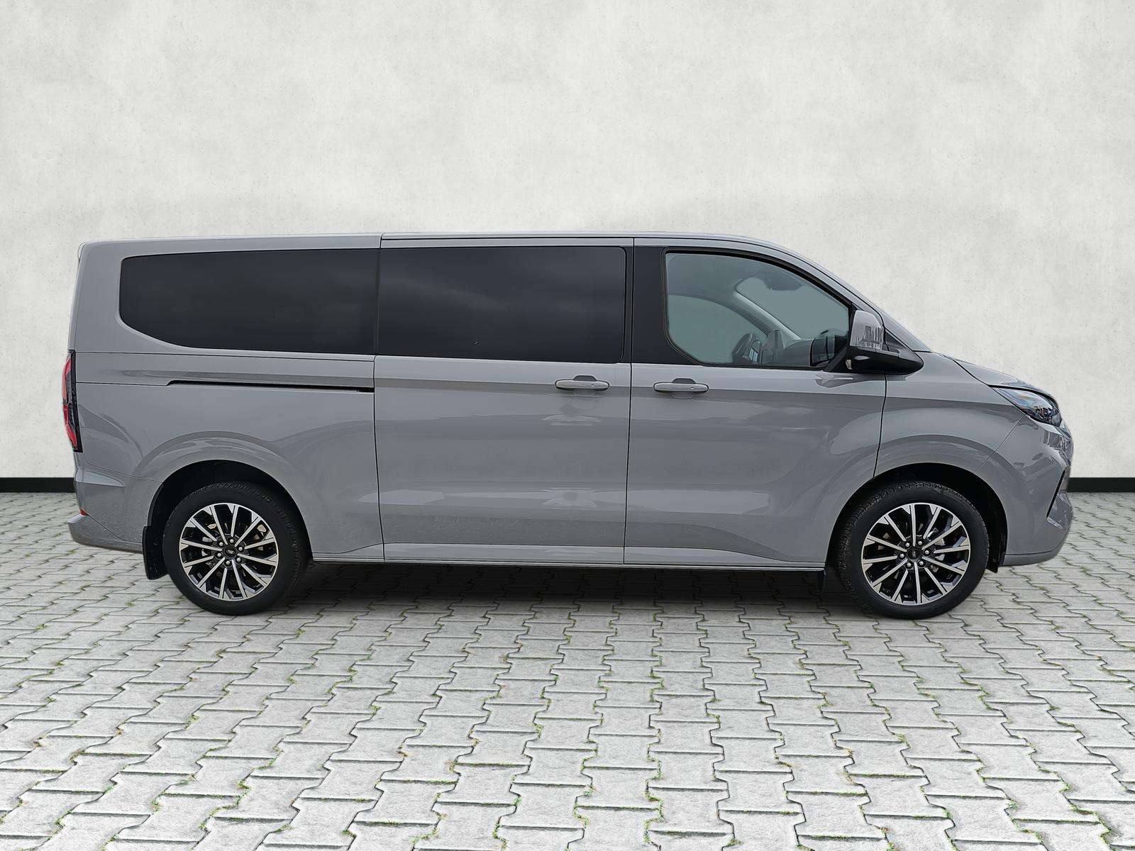 Fahrzeugbild eines Ford Tourneo Custom