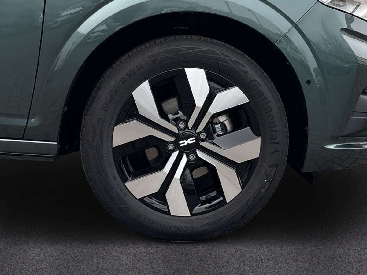 Fahrzeugbild eines Dacia Sandero