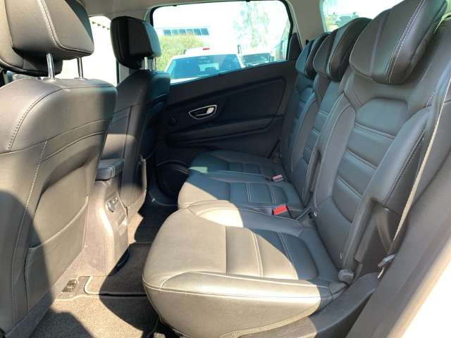 Fahrzeugbild eines Renault Scénic