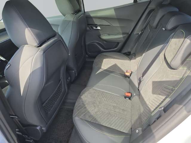 Fahrzeugbild eines Peugeot 2008