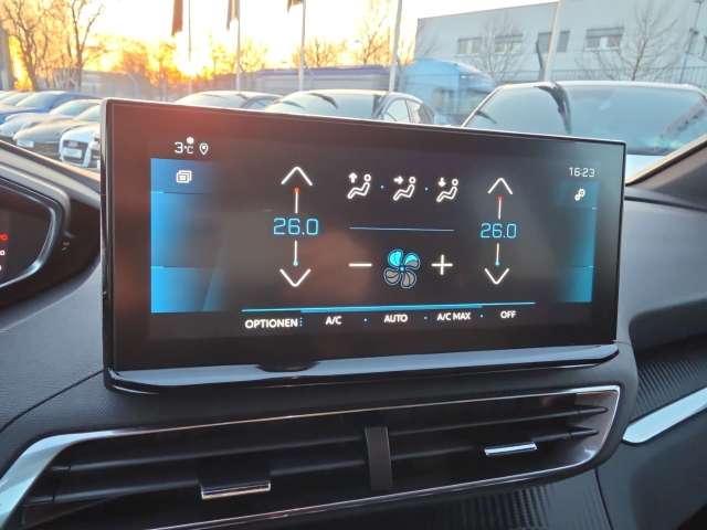 Fahrzeugbild eines Peugeot 3008