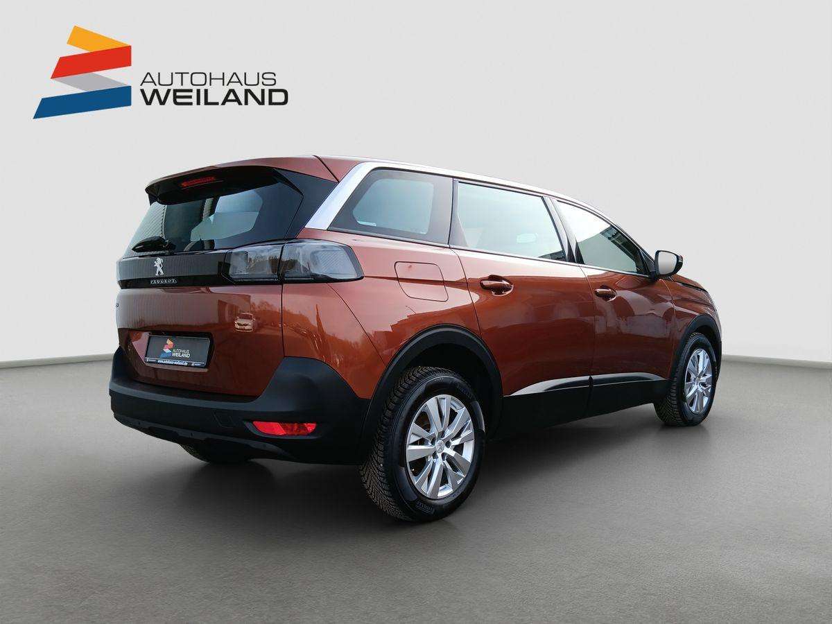 Fahrzeugbild eines Peugeot 5008