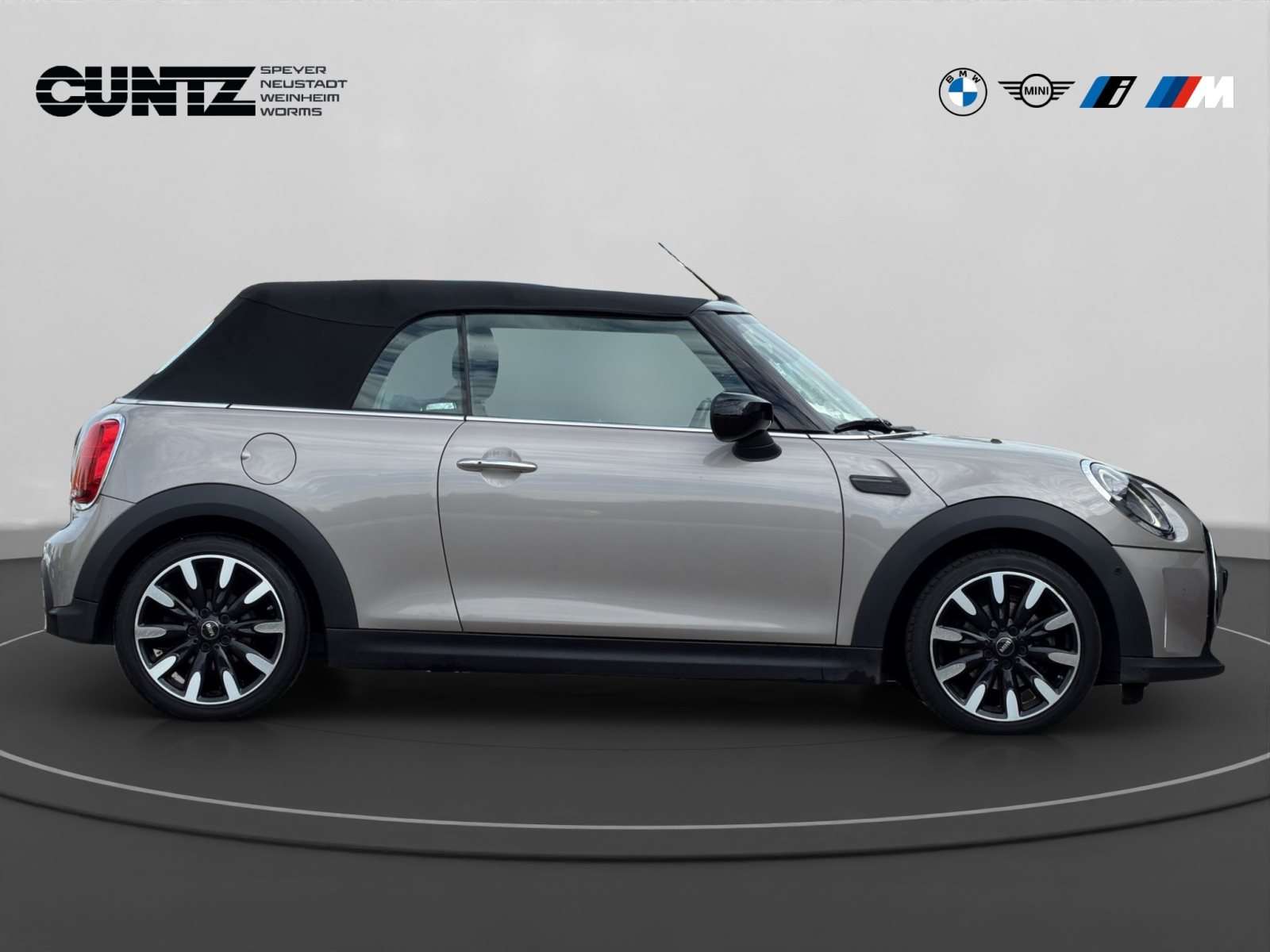 Fahrzeugbild eines MINI COOPER