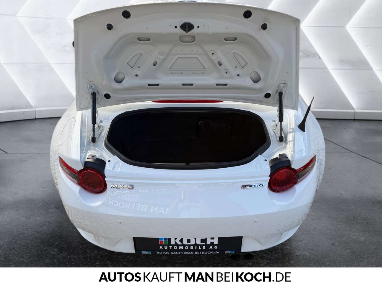 Fahrzeugbild eines Mazda MX-5