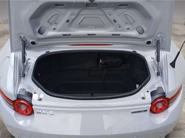 Fahrzeugbild eines Mazda MX-5
