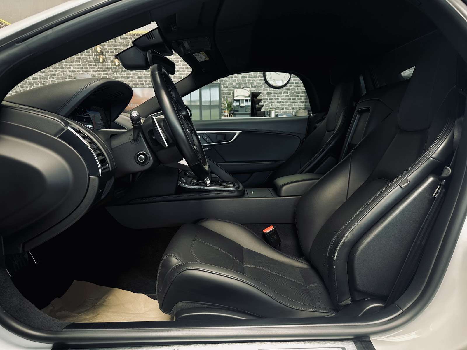 Fahrzeugbild eines Jaguar F-Type
