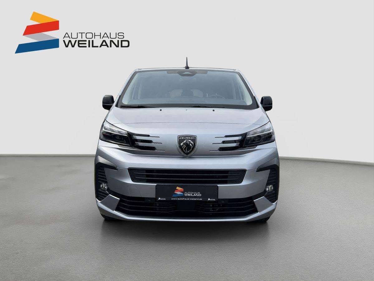 Fahrzeugbild eines Peugeot Traveller