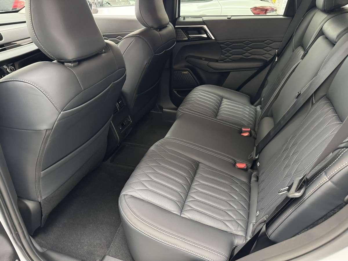 Fahrzeugbild eines Mitsubishi Outlander