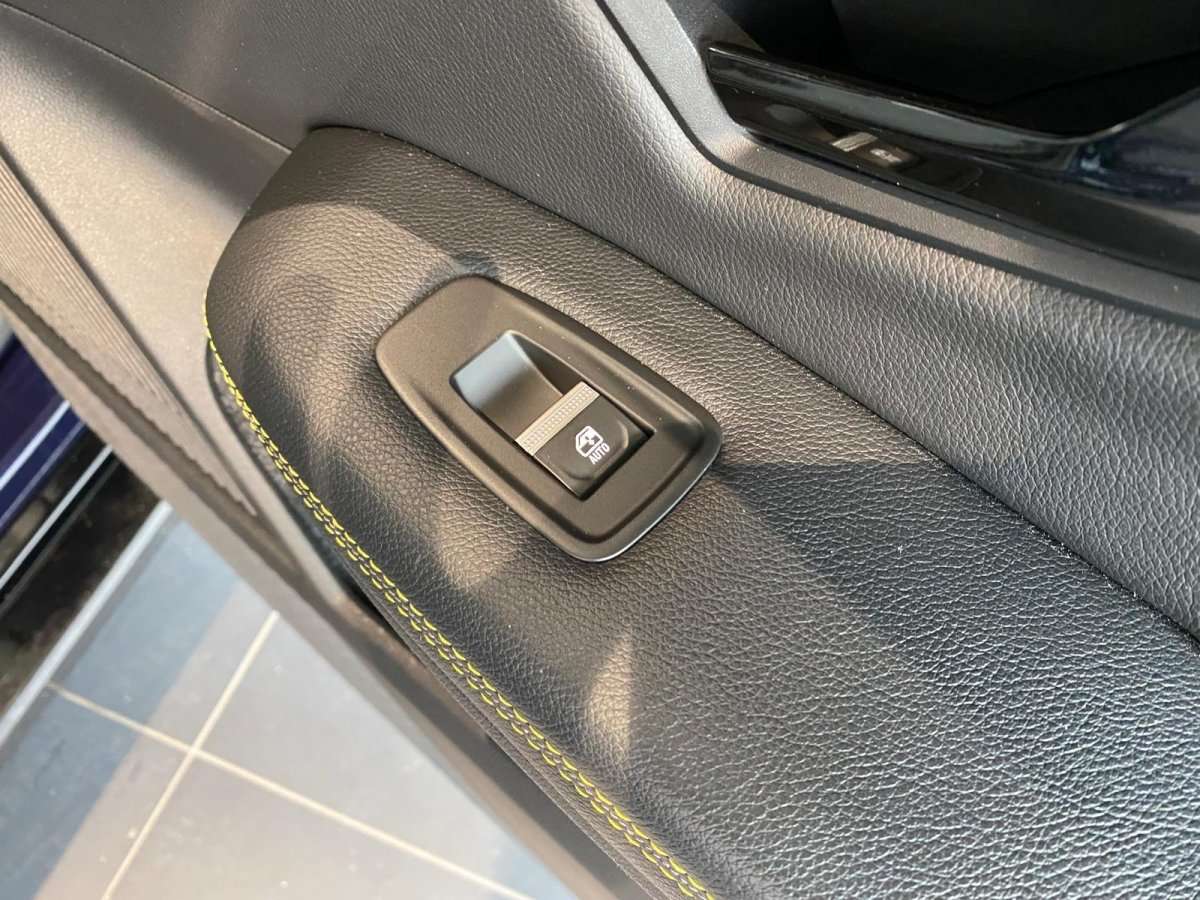 Fahrzeugbild eines Renault Megane E-TECH