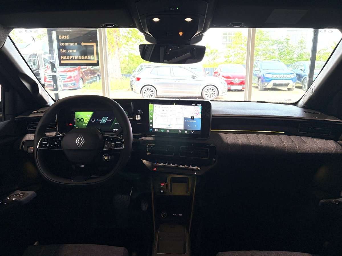 Fahrzeugbild eines Renault 4 E-TECH