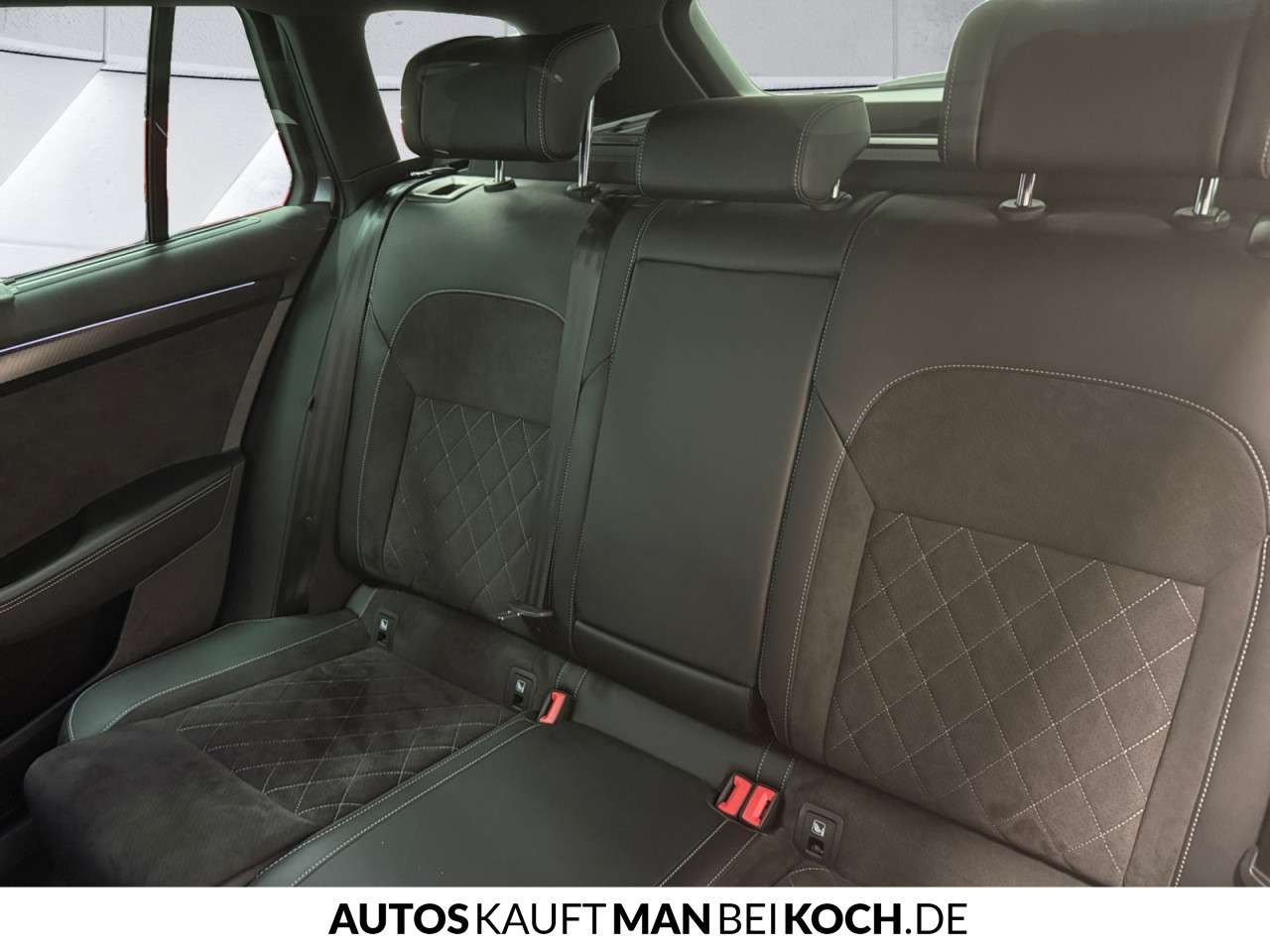 Fahrzeugbild eines Skoda Superb