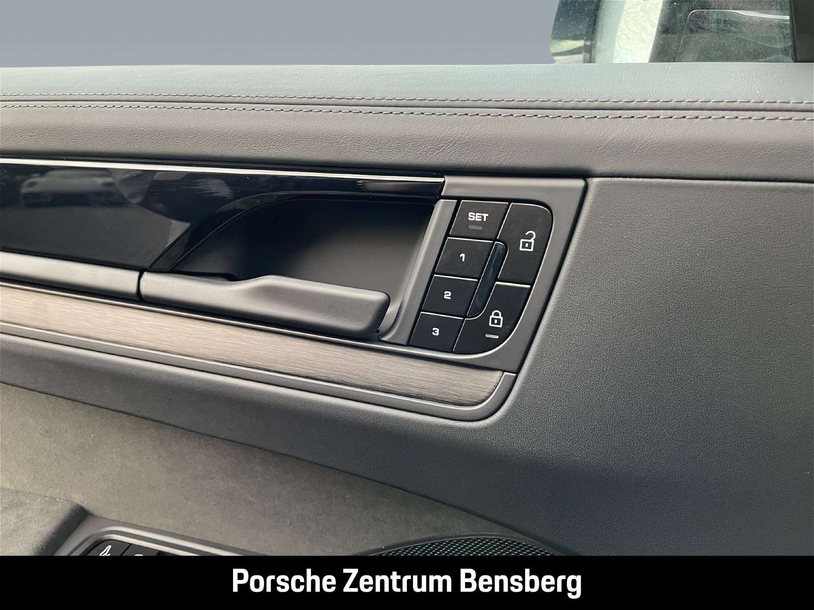 Fahrzeugbild eines Porsche Cayenne