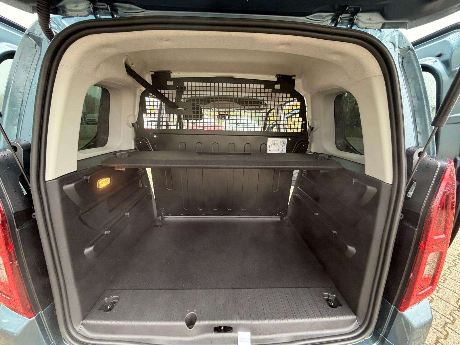 Fahrzeugbild eines Opel Combo Life