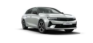 Schräge Frontansicht auf einen Opel Astra , freigestellt