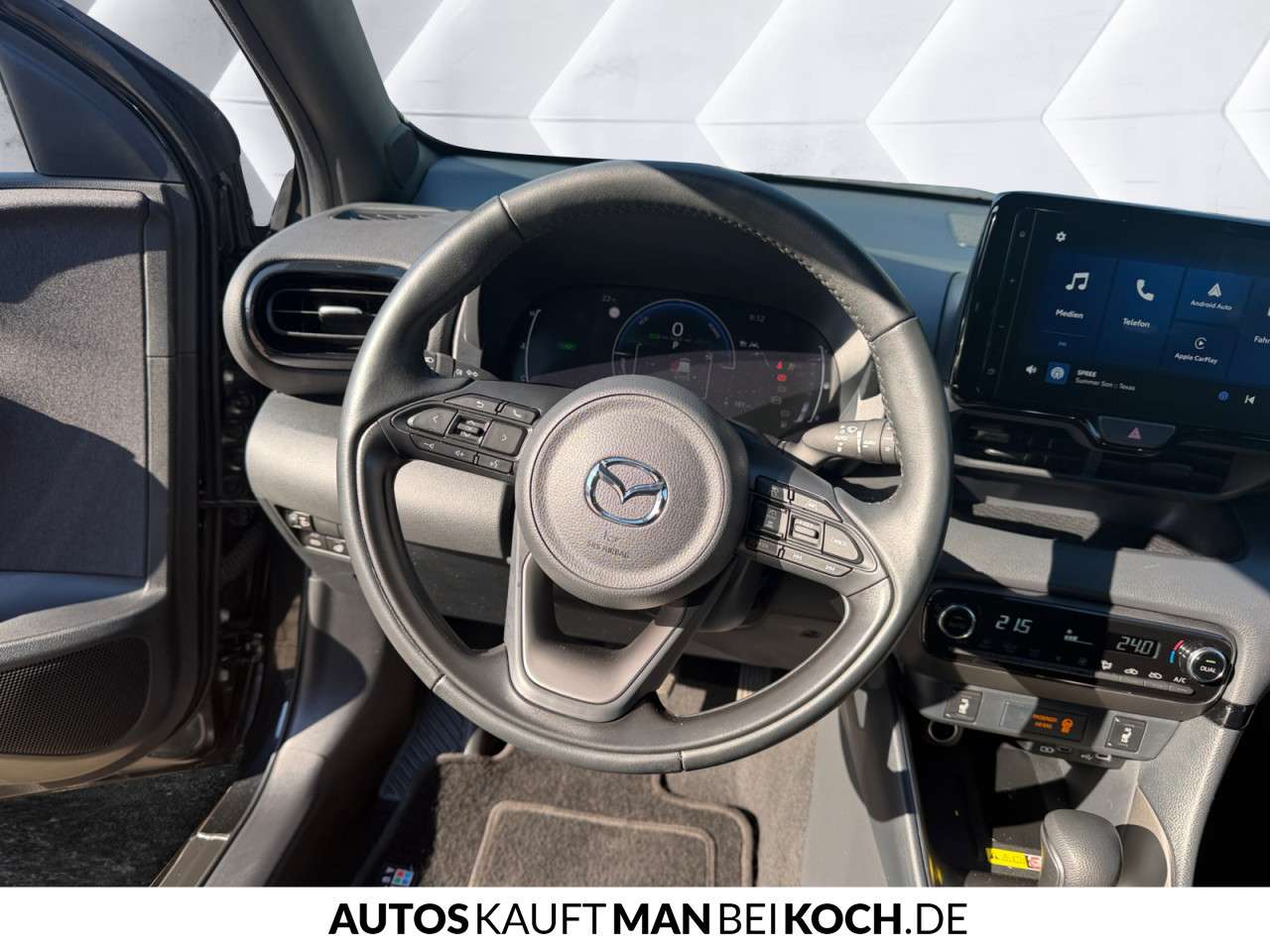Fahrzeugbild eines Mazda Mazda2 Hybrid