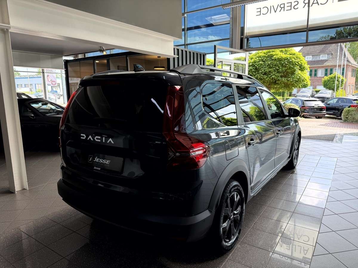 Fahrzeugbild eines Dacia Jogger