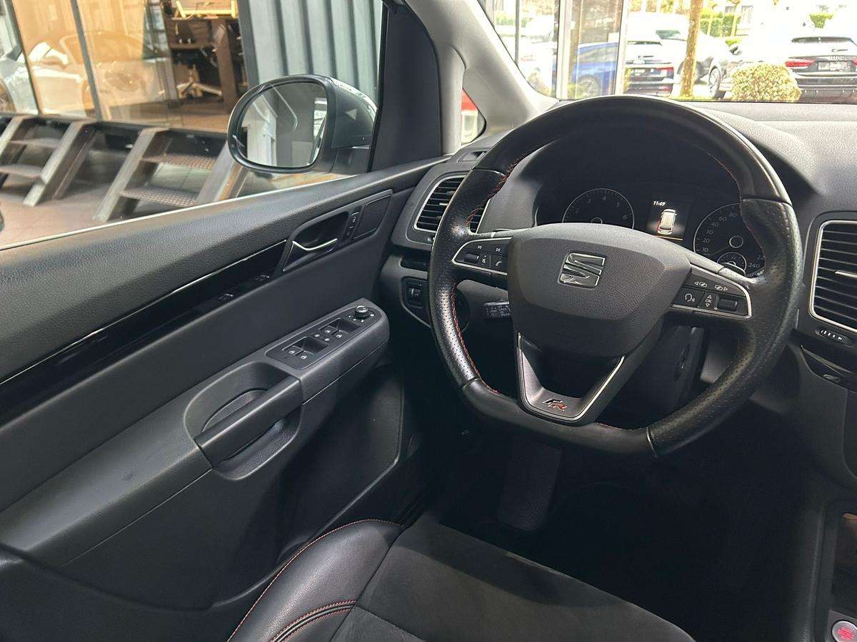 Fahrzeugbild eines SEAT Alhambra