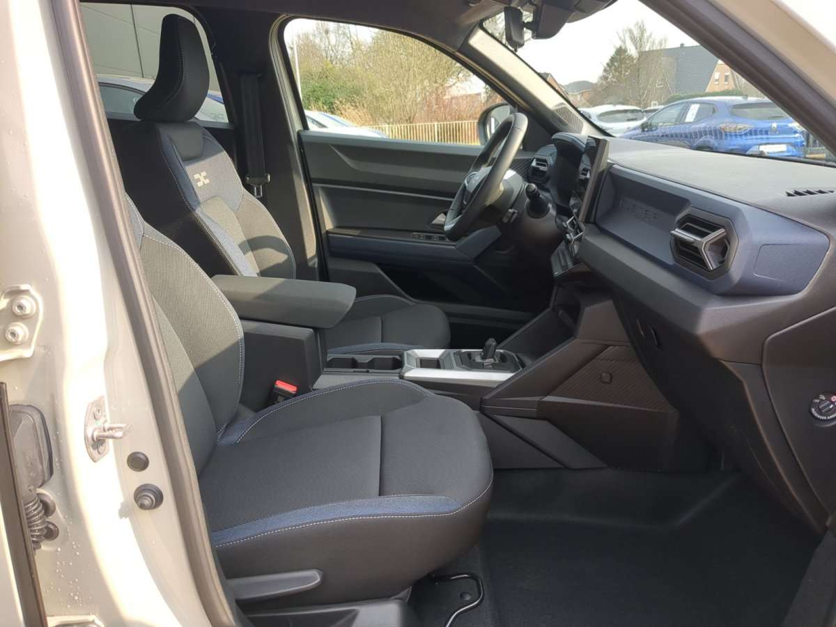 Fahrzeugbild eines Dacia Duster