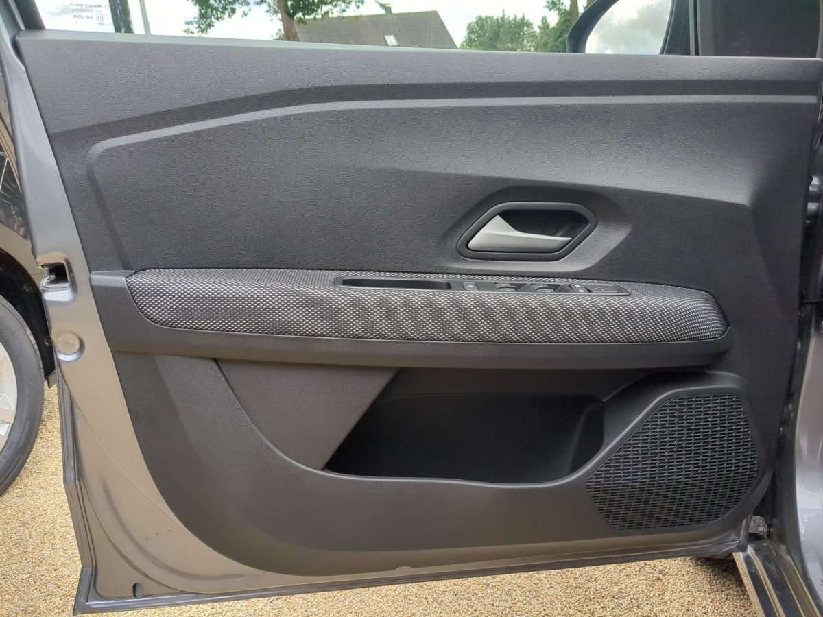 Fahrzeugbild eines Dacia Sandero