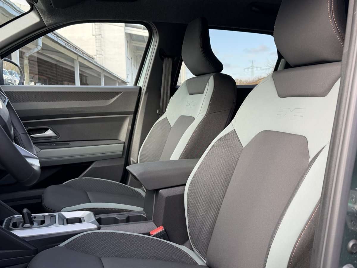 Fahrzeugbild eines Dacia Duster