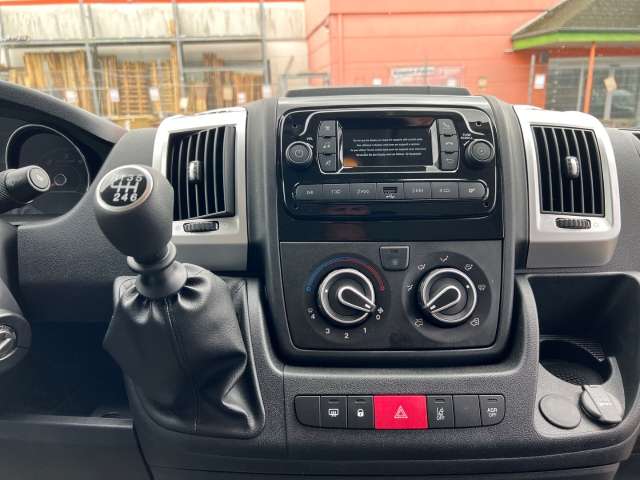 Fahrzeugbild eines Opel Movano