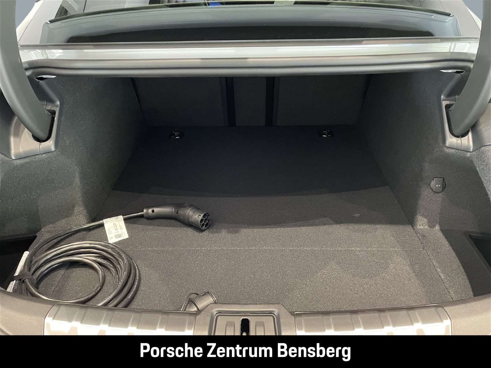 Fahrzeugbild eines Porsche Taycan