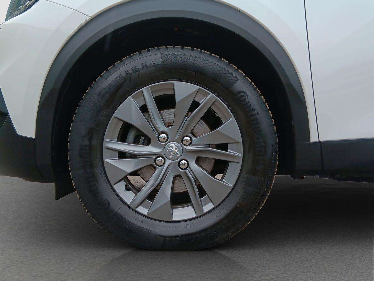 Fahrzeugbild eines Peugeot 2008