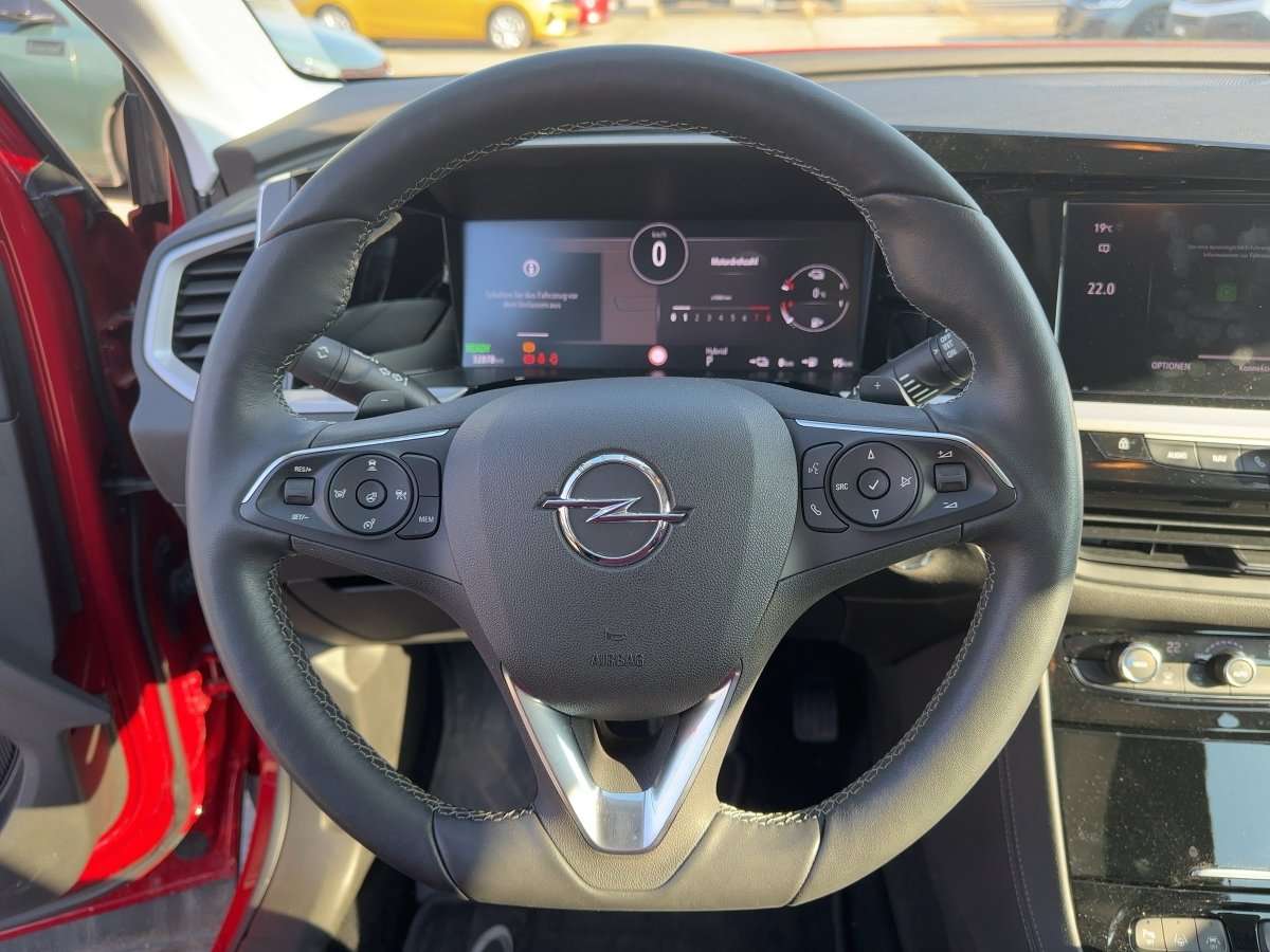 Fahrzeugbild eines Opel Grandland X