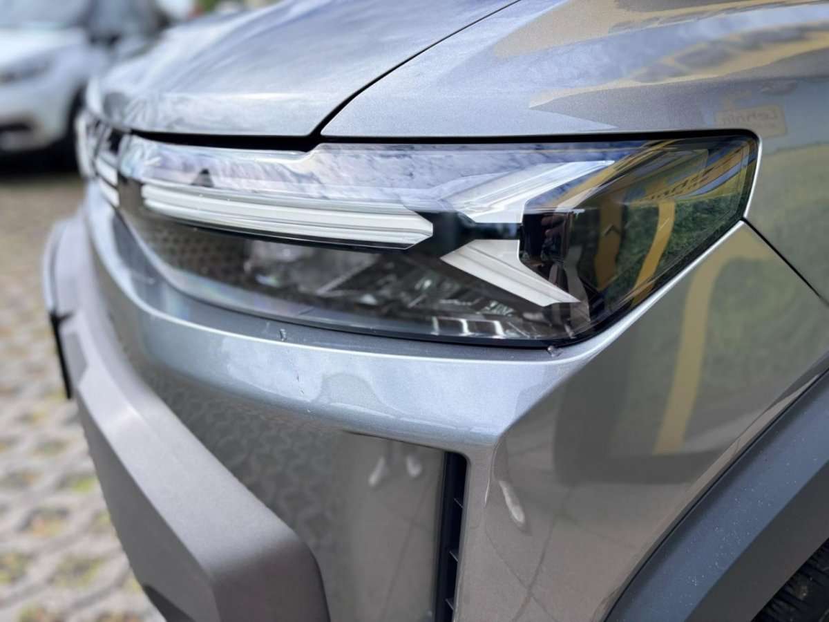 Fahrzeugbild eines Dacia Duster