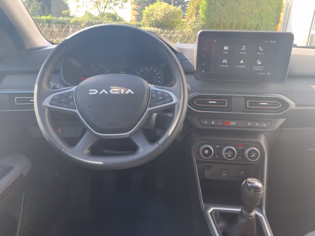 Fahrzeugbild eines Dacia Jogger