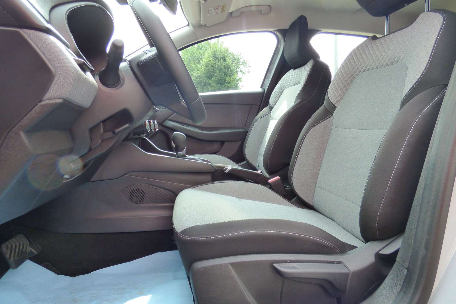 Fahrzeugbild eines Renault Clio