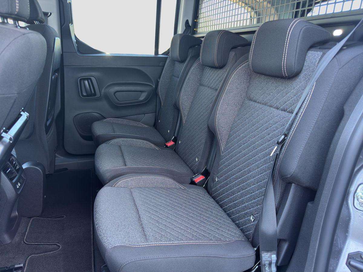 Fahrzeugbild eines Peugeot Rifter